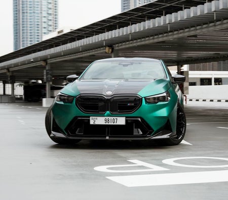 BMW M5 2025