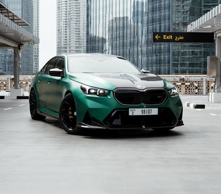 BMW M5 2025