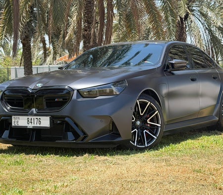 بي أم دبليو M5 2025
