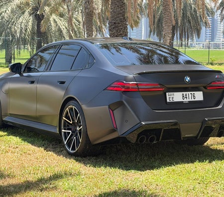 بي أم دبليو M5 2025