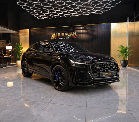 AUDI Q8 2024