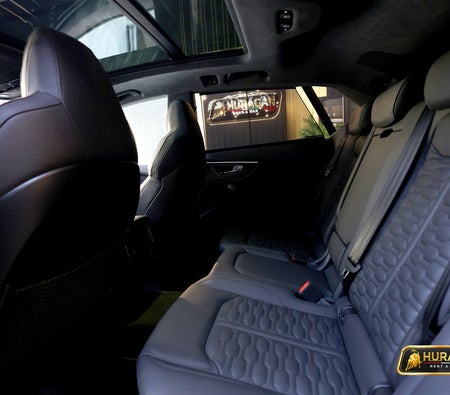 AUDI Q8 2024
