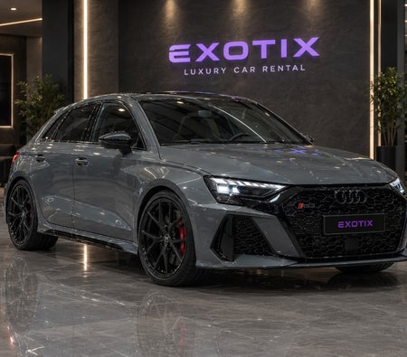 AUDI RS 3 2025