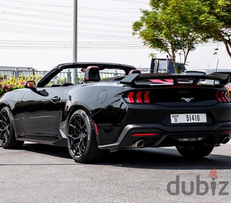 FORD MUSTANG 2024