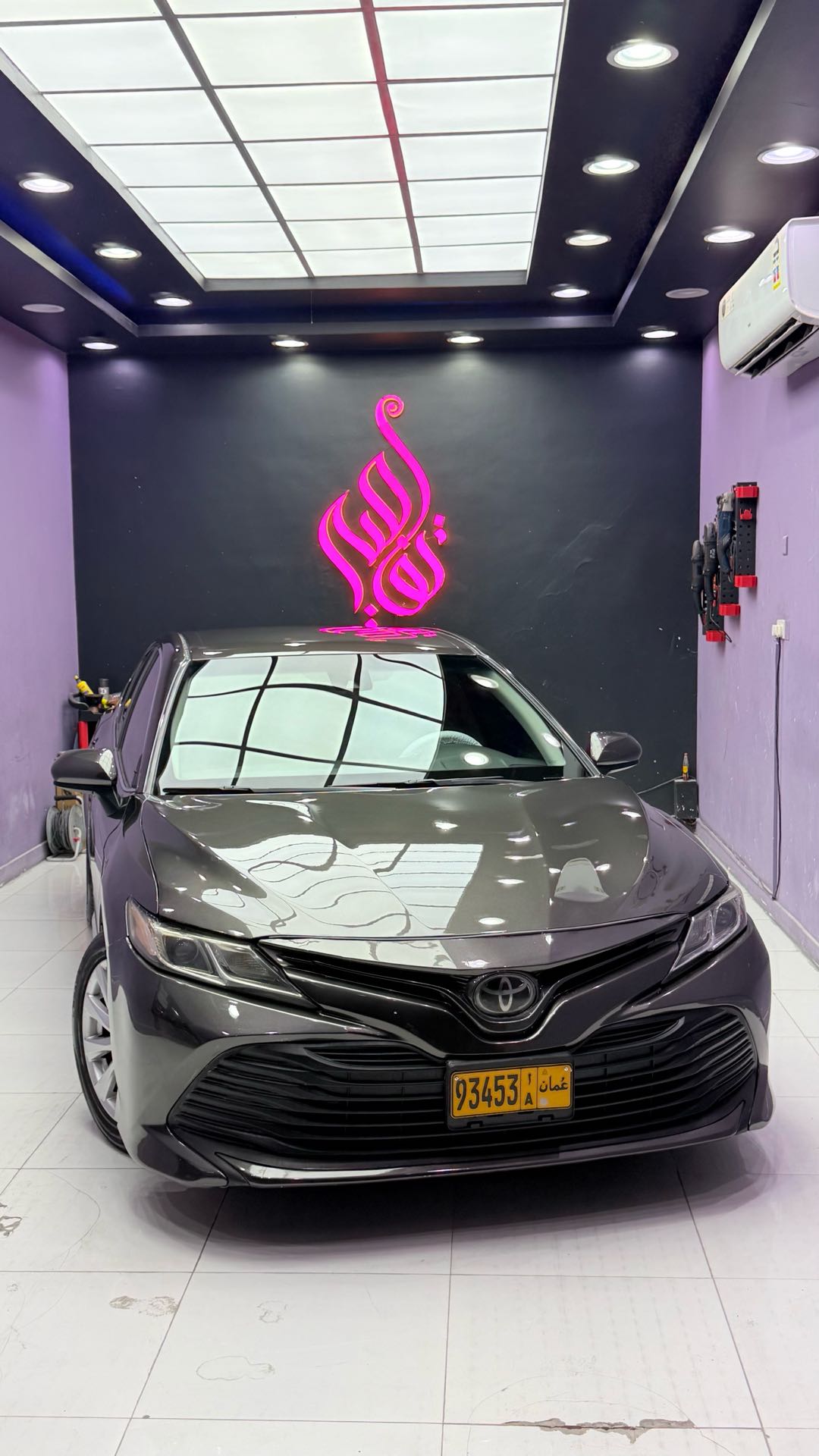 Car Image 2018 TOYOTA CAMRY LE