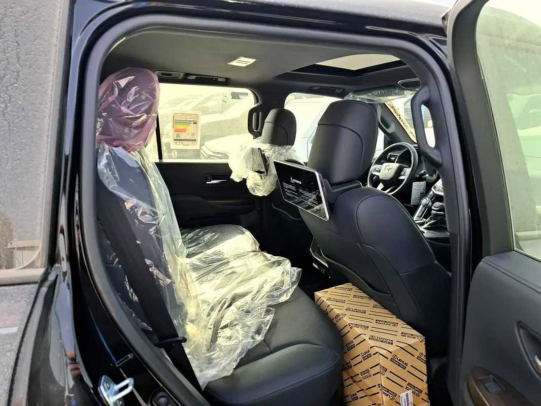 Car Image 2026 TOYOTA LAND CRUISER GX.R