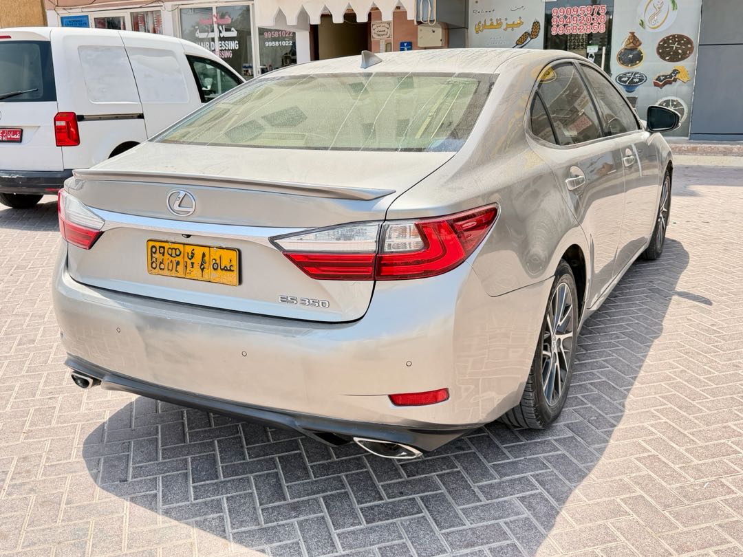 Car Image 2016 LEXUS ES 350
