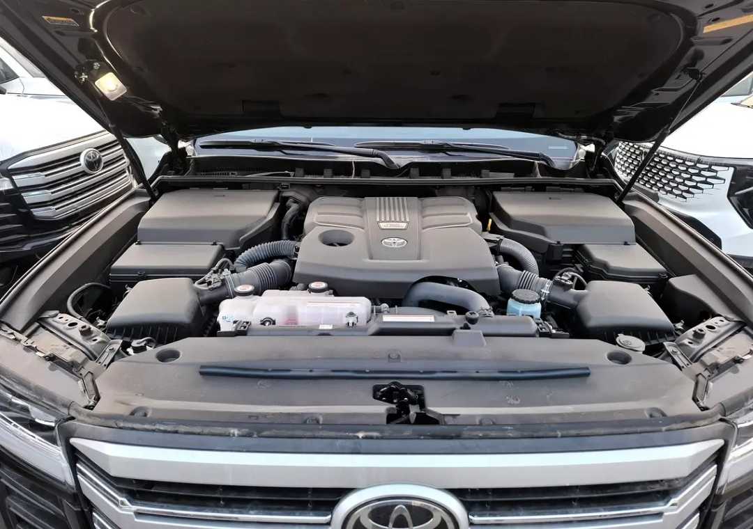 Car Image 2026 TOYOTA LAND CRUISER VX