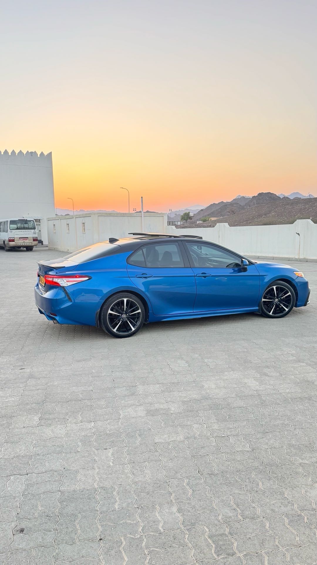 Car Image 2020 TOYOTA CAMRY XSE