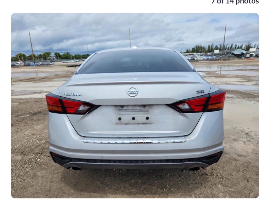 Car Image 2020 NISSAN ALTIMA SR