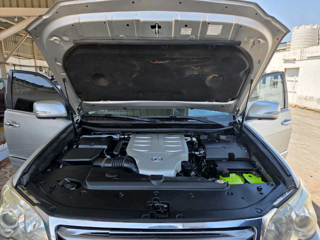 Car Image 2010 LEXUS GX 460
