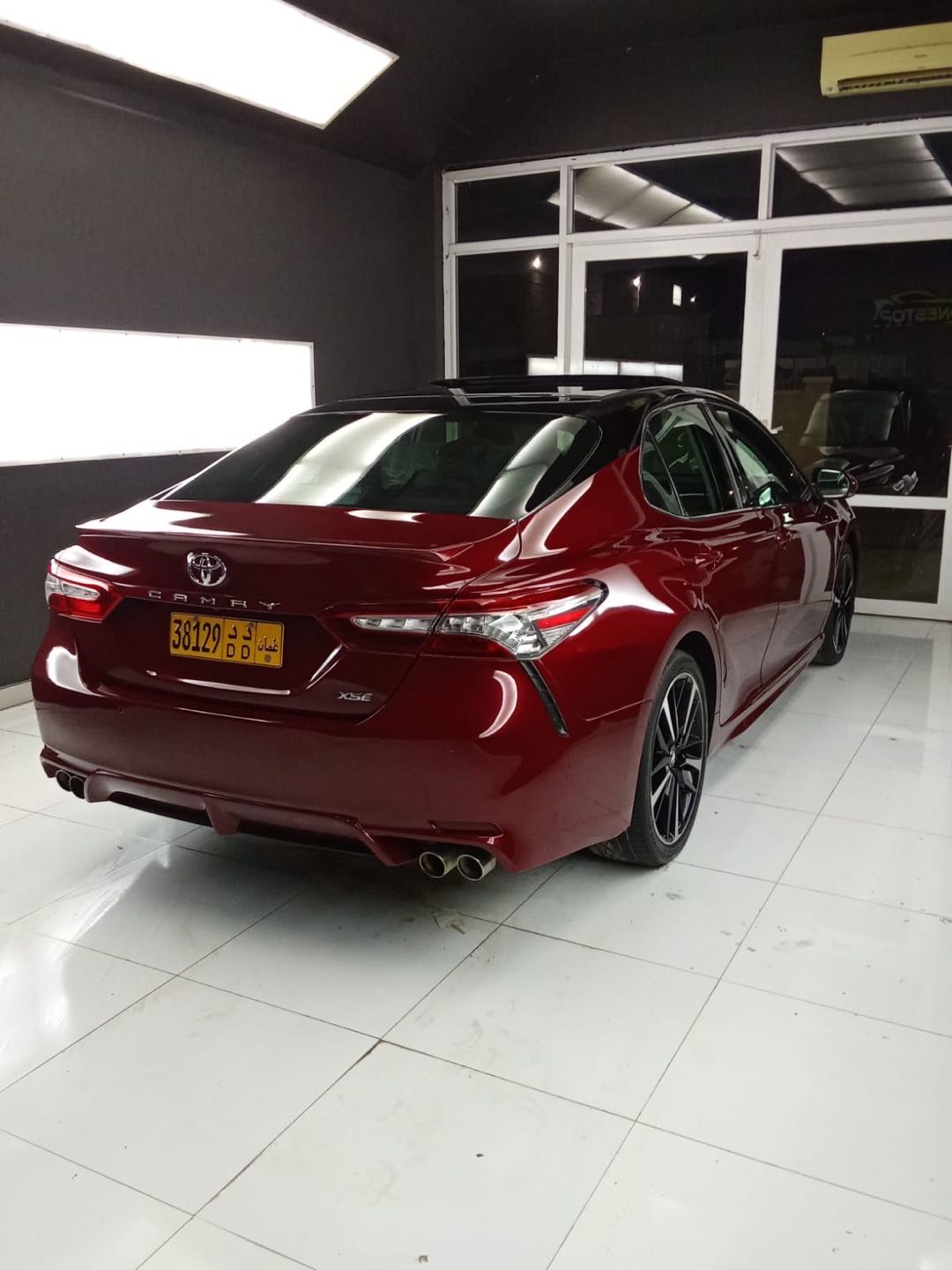 Car Image 2018 TOYOTA CAMRY XSE