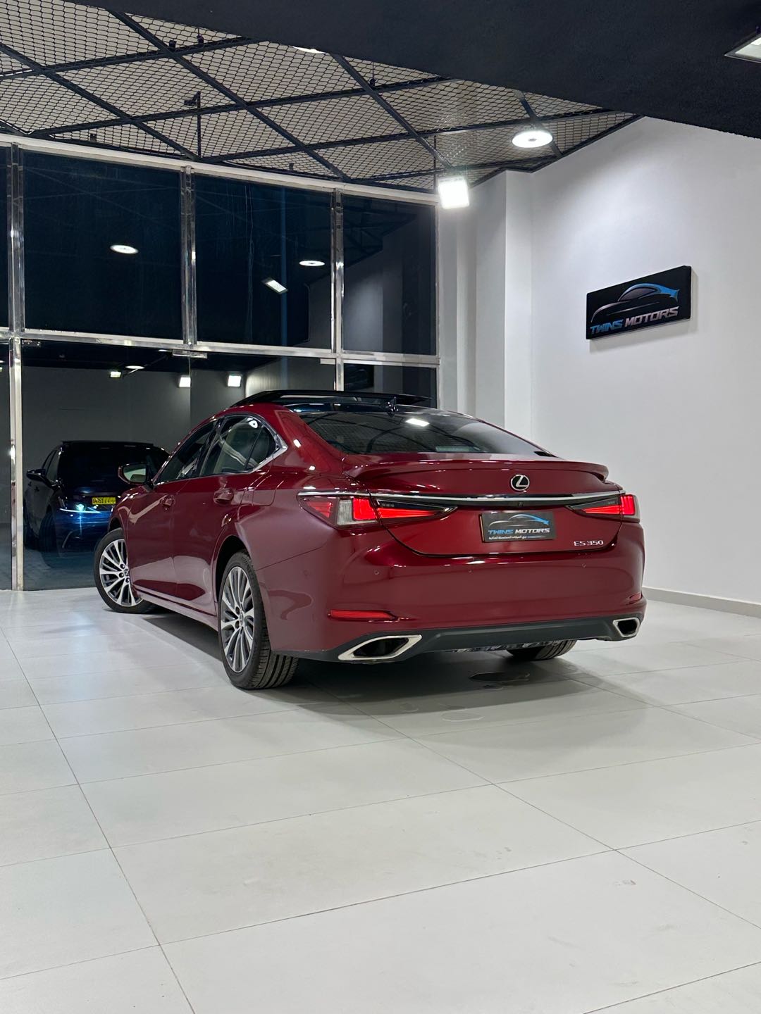 Car Image 2019 LEXUS ES 350