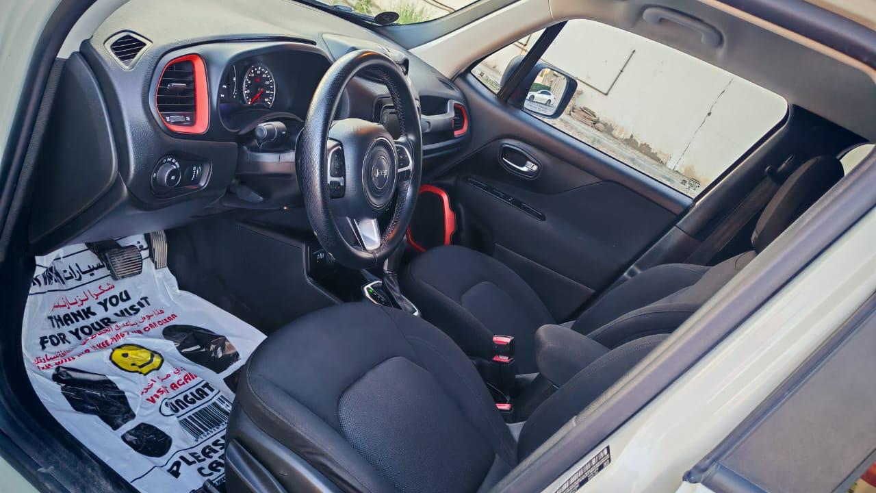 Car Image 2018 JEEP RENEGADE Limited