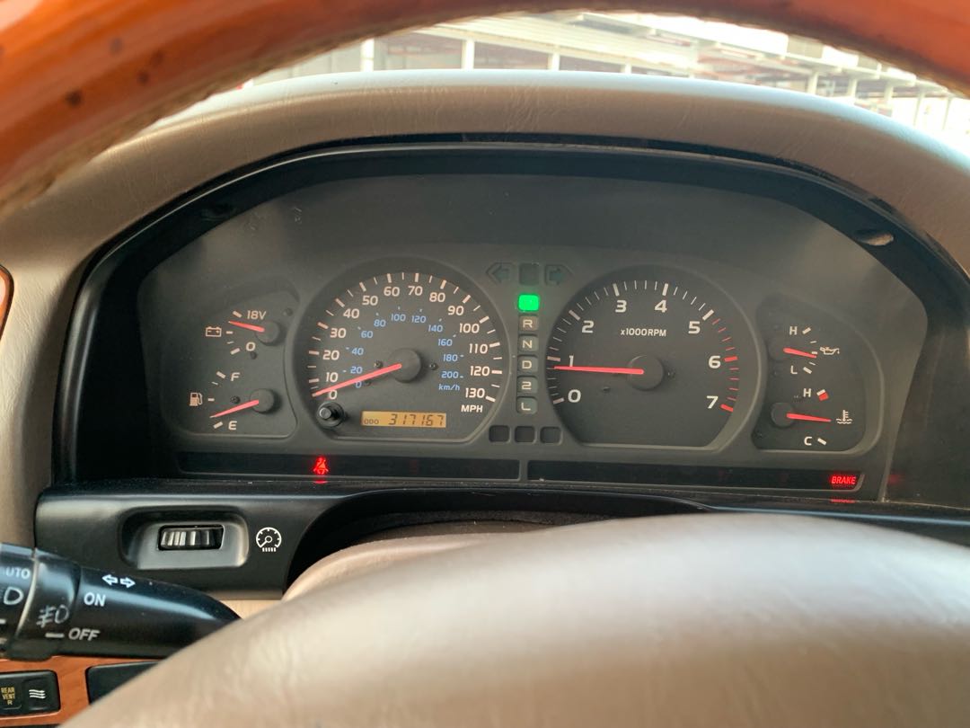 Car Image 1998 TOYOTA LAND CRUISER 