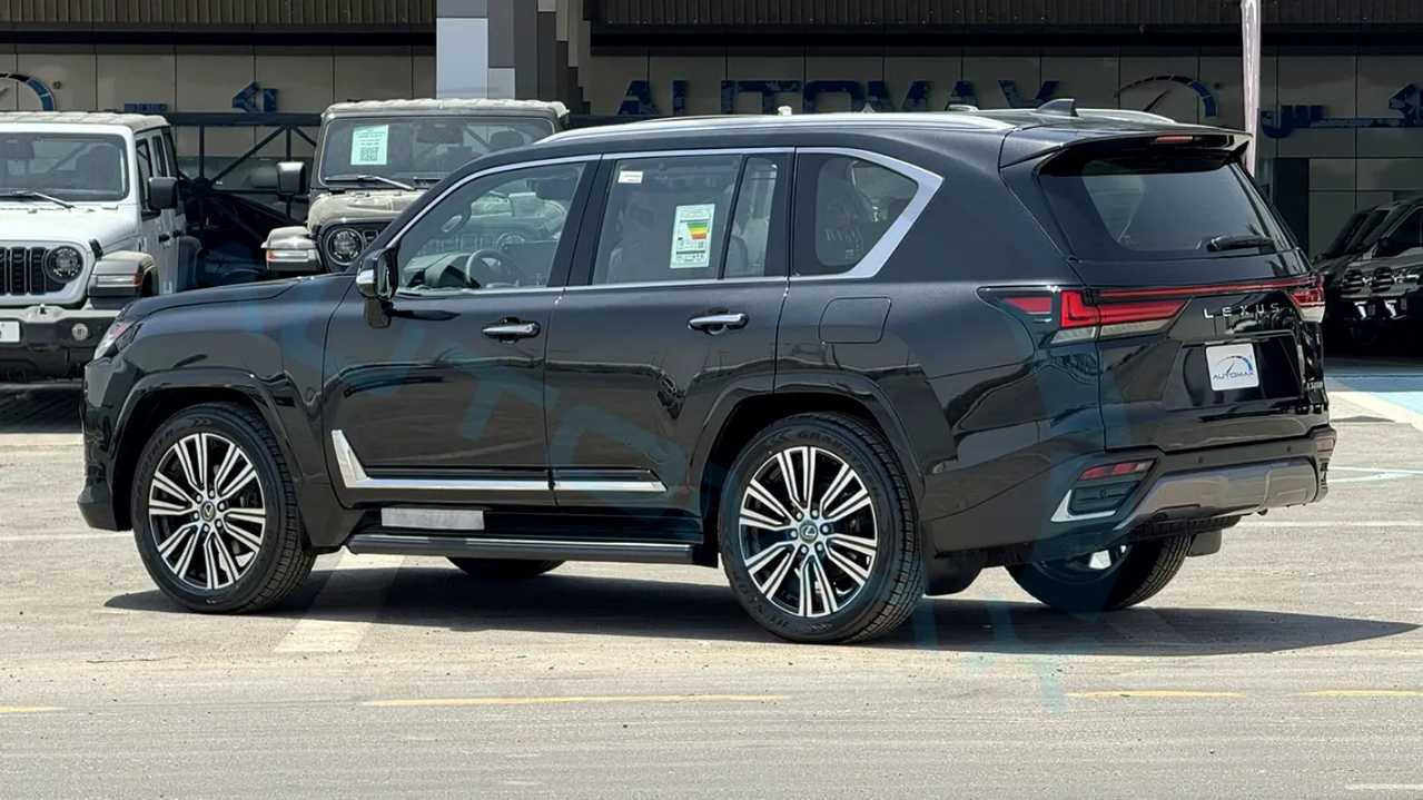 Car Image 2026 LEXUS LX 700 H