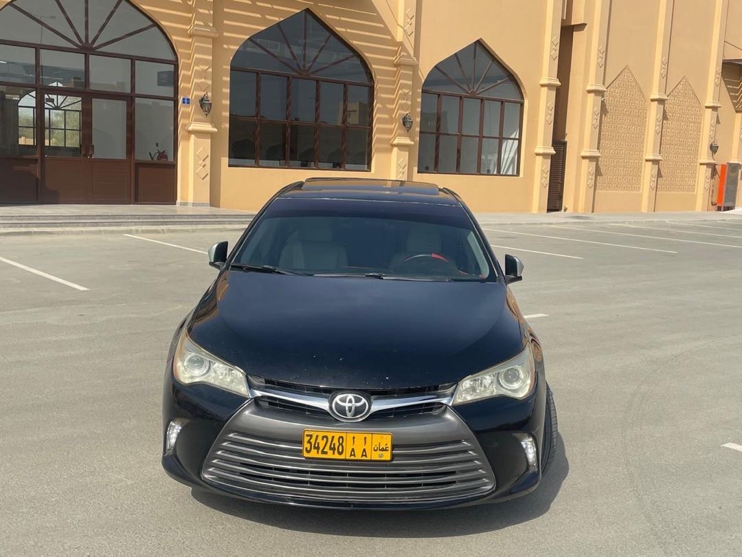 Car Image 2016 TOYOTA CAMRY XLE
