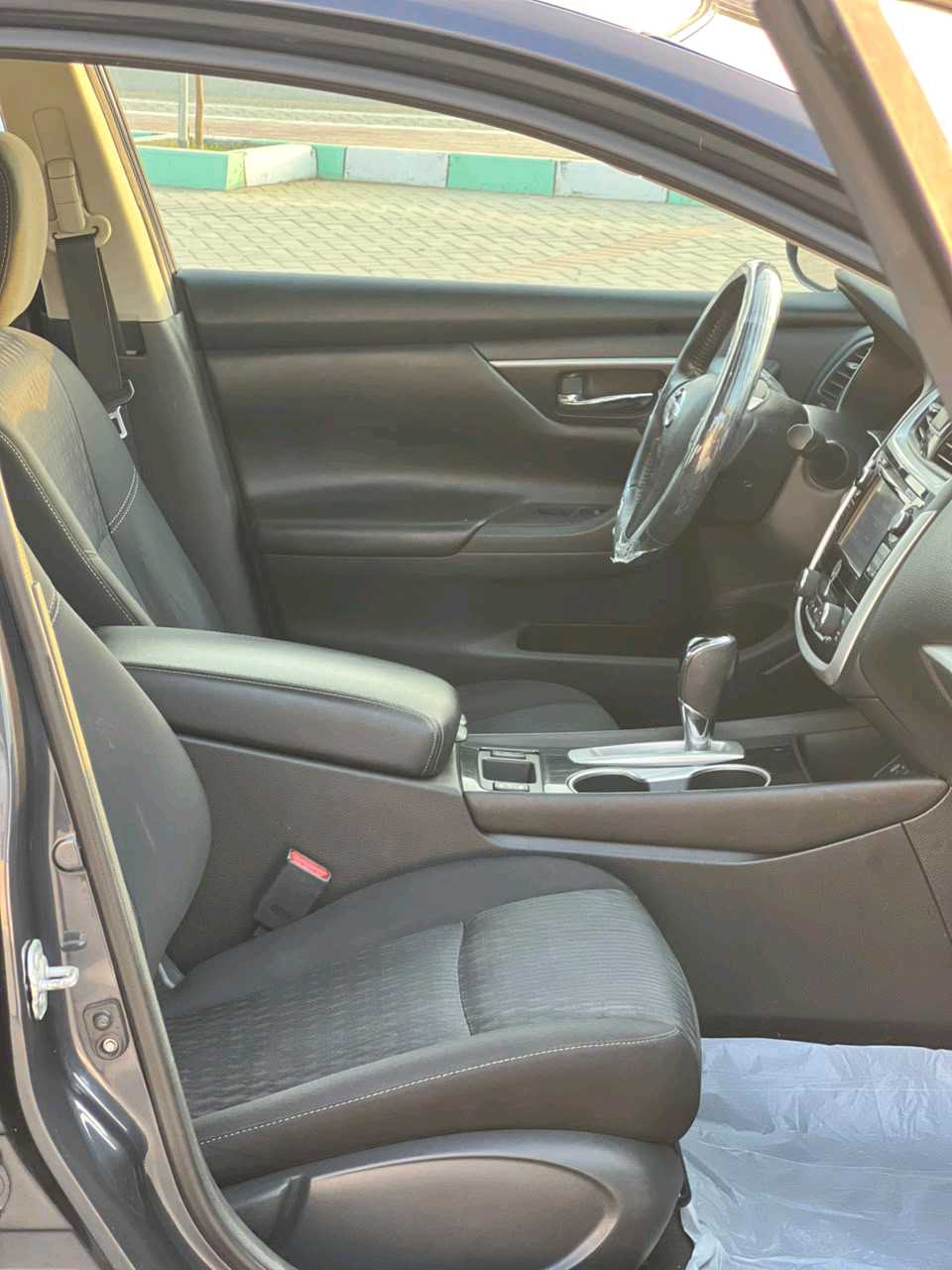 Car Image 2018 NISSAN ALTIMA SV