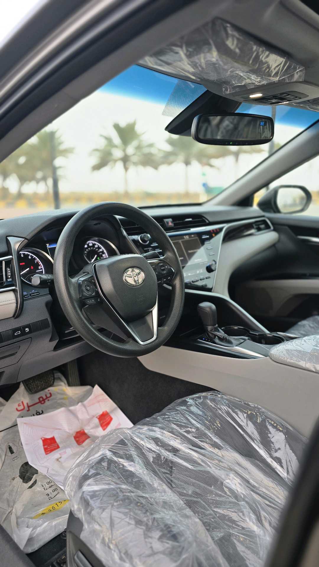 Car Image 2018 TOYOTA CAMRY LE