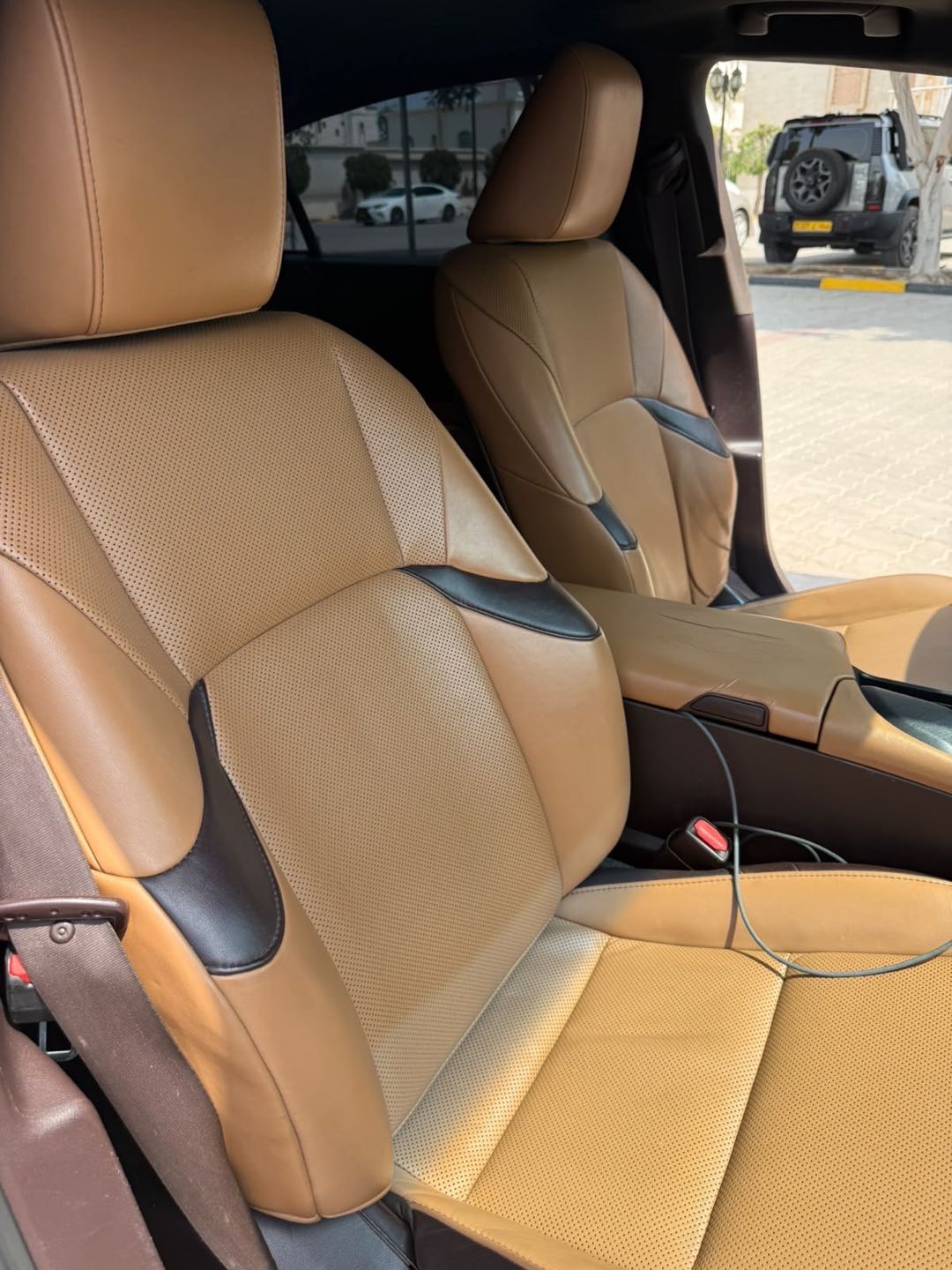 Car Image 2019 LEXUS ES 