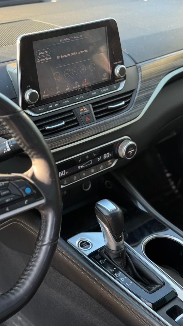 Car Image 2020 NISSAN ALTIMA SL