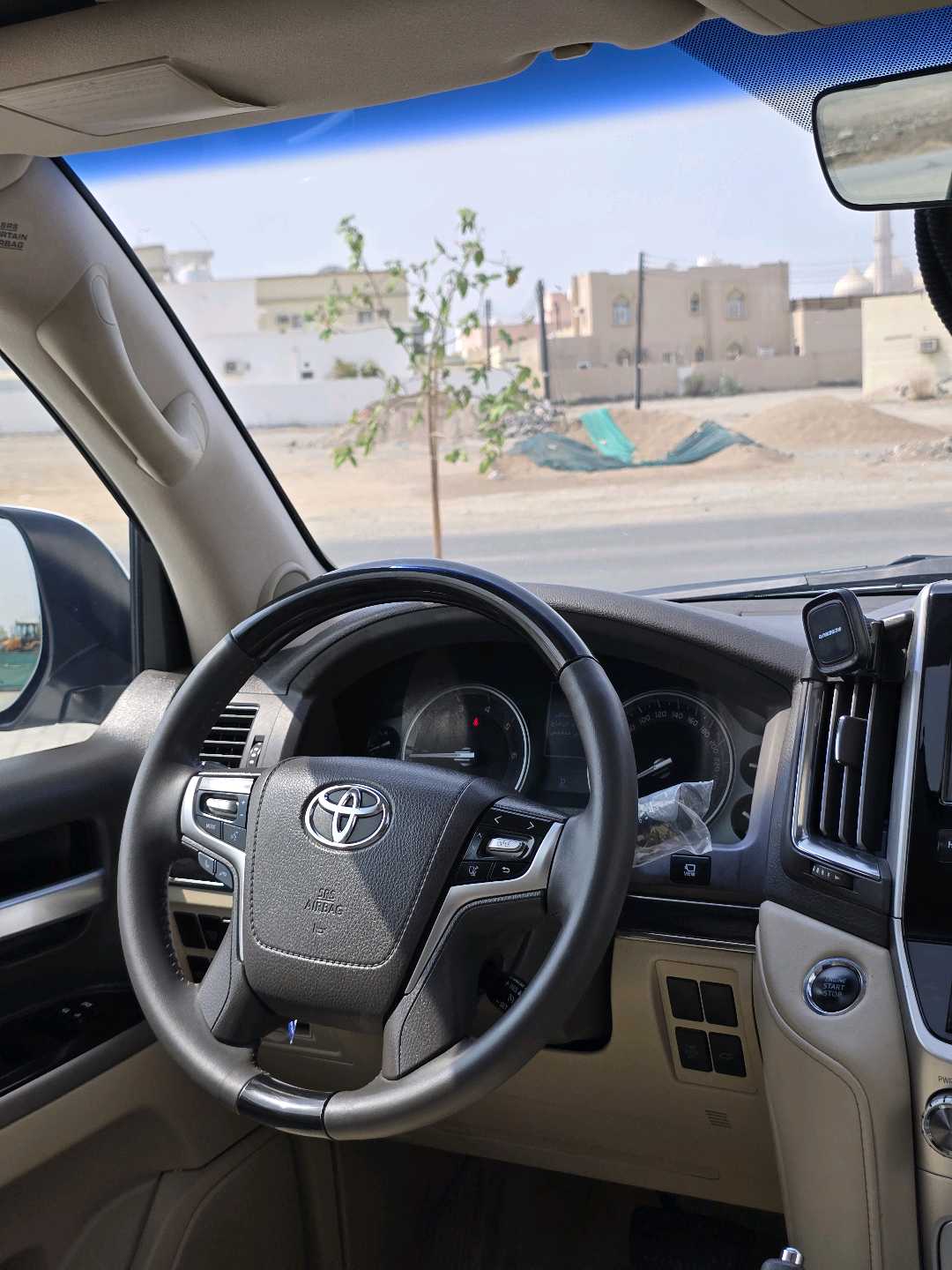 Car Image 2019 TOYOTA LAND CRUISER VX.R