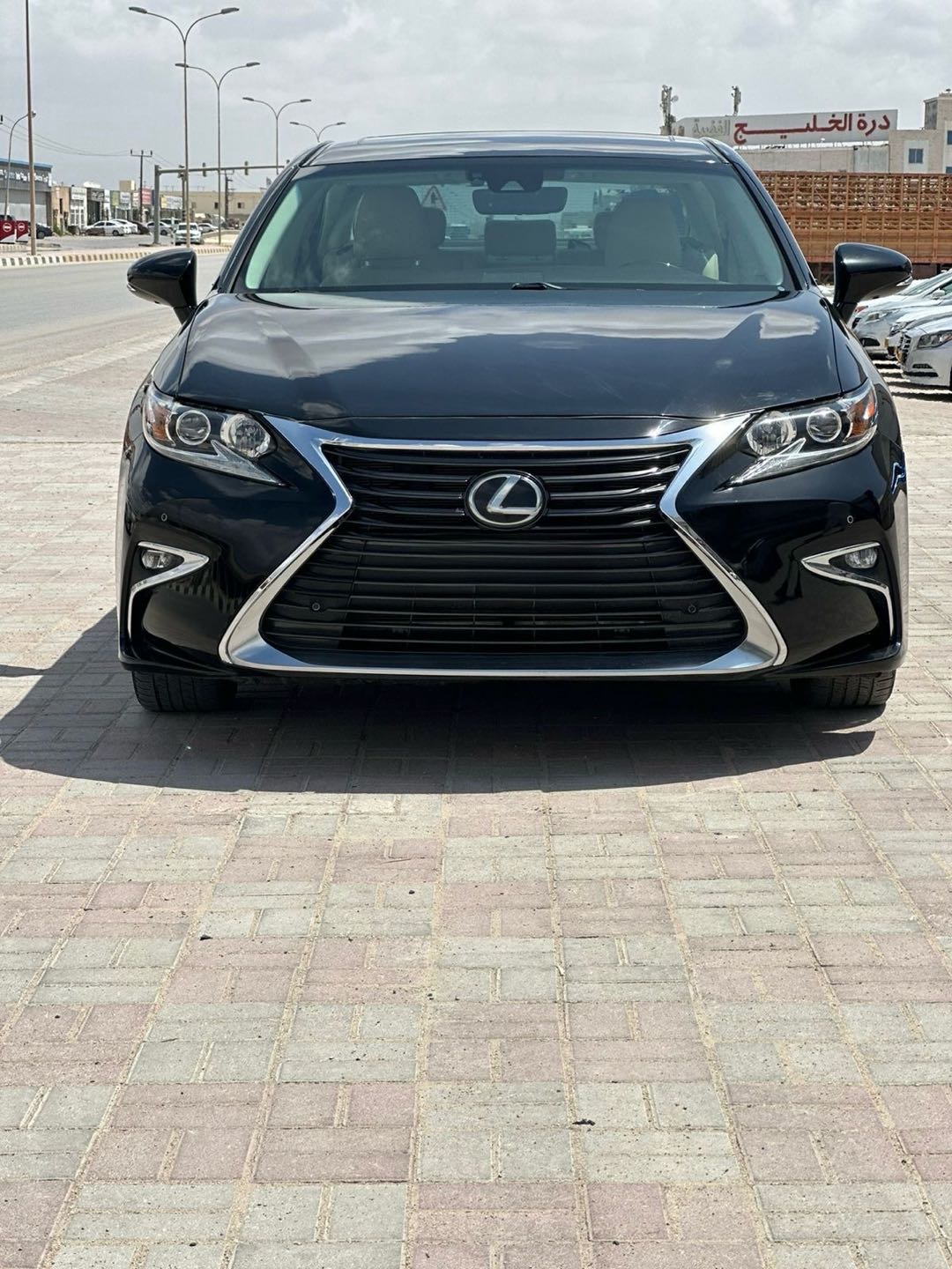 Car Image 2016 LEXUS ES 