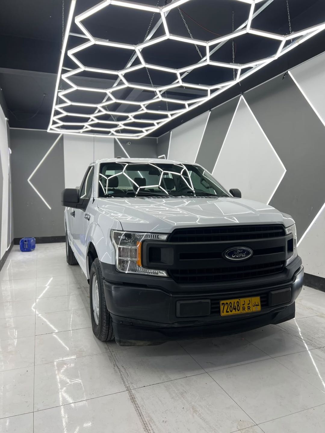 Car Image 2018 FORD F-150 XLT