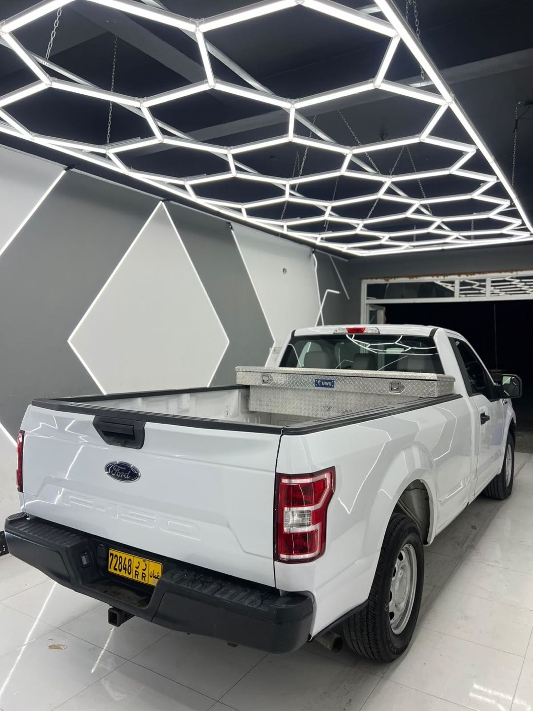 Car Image 2018 FORD F-150 XLT