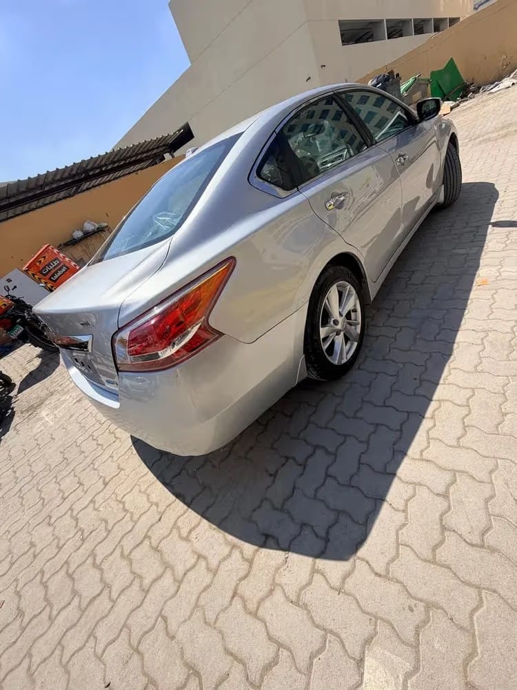 Car Image 2013 NISSAN ALTIMA SL