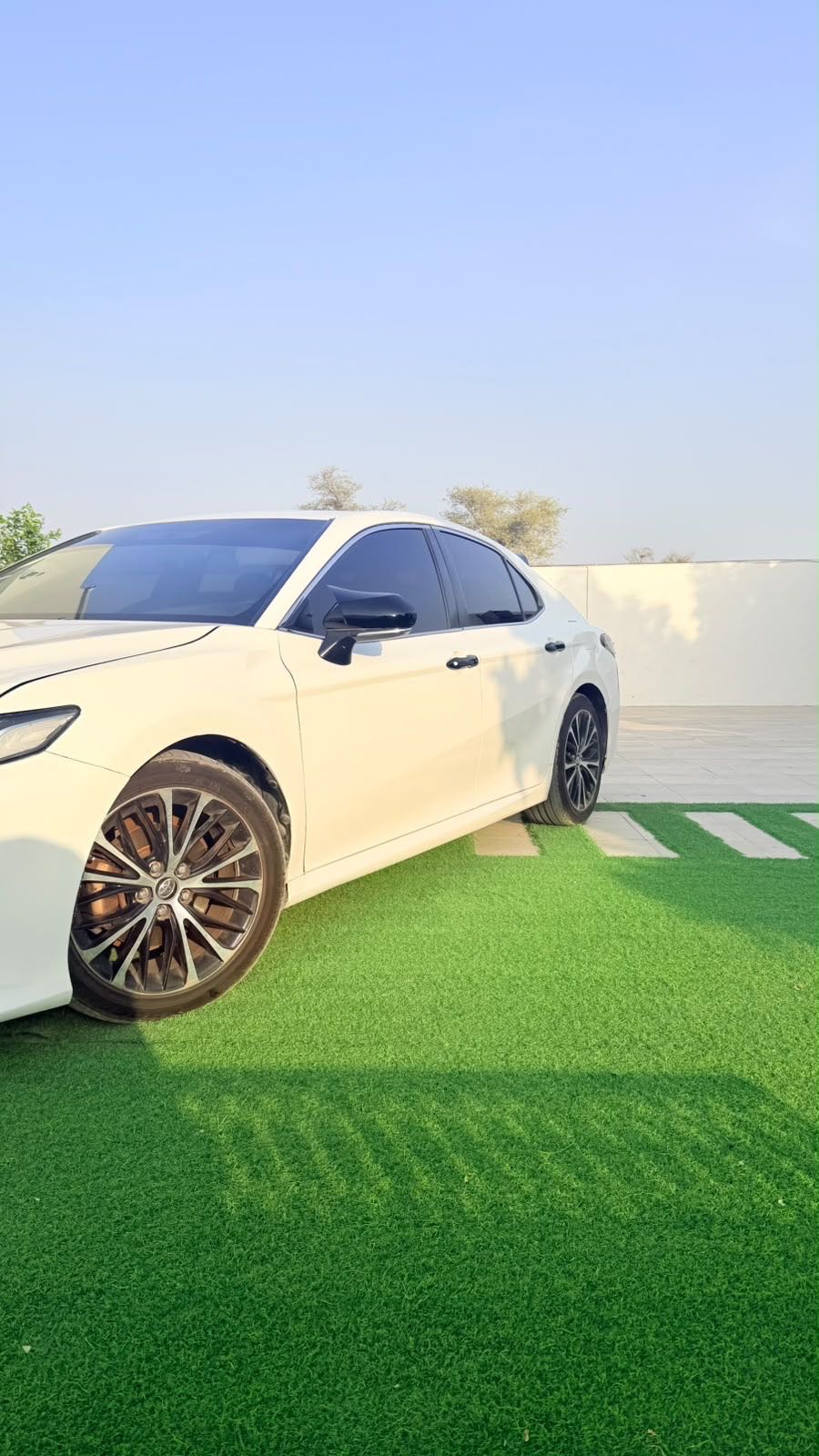 Car Image 2019 TOYOTA CAMRY SE