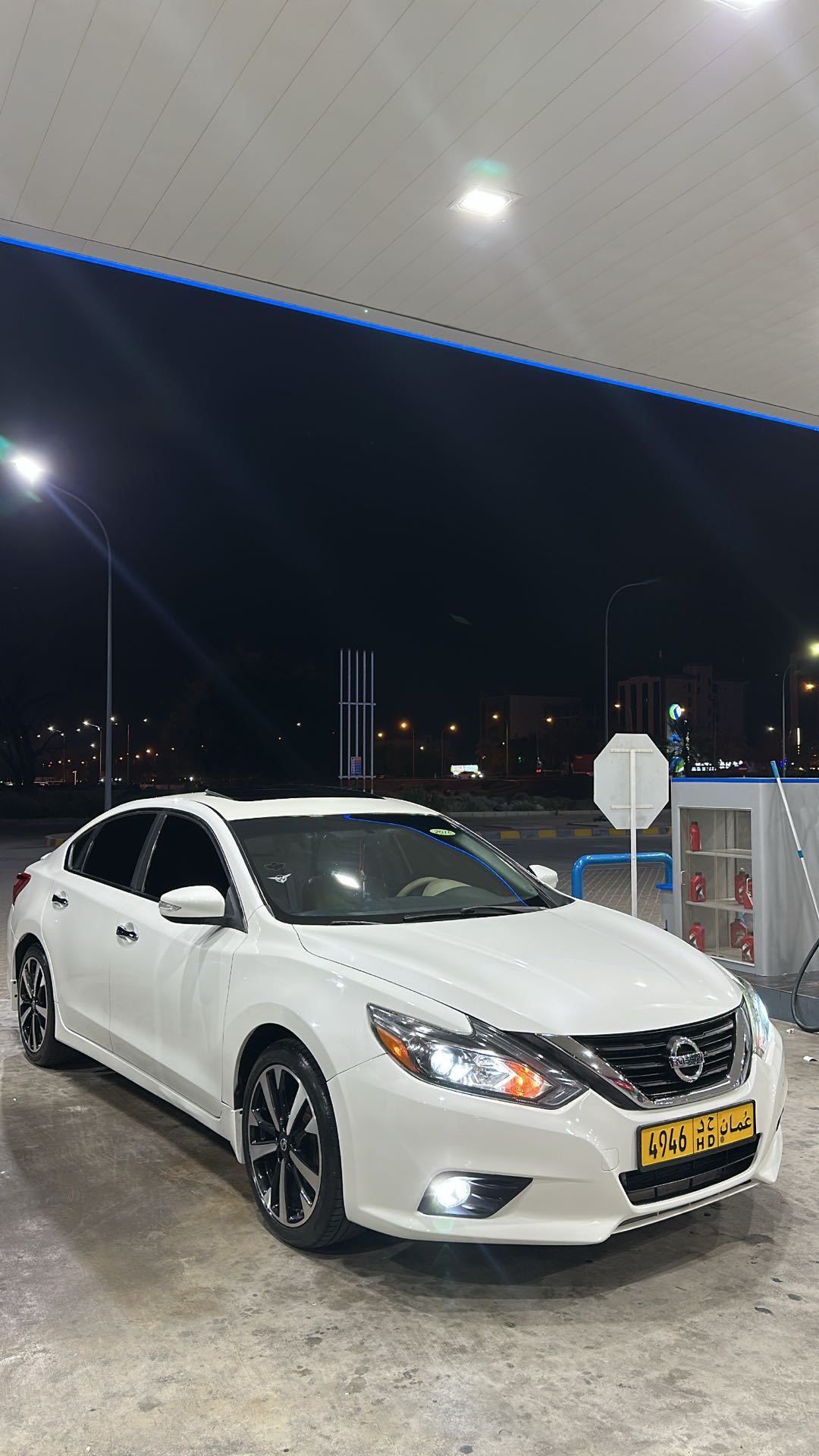 Car Image 2016 NISSAN ALTIMA SL