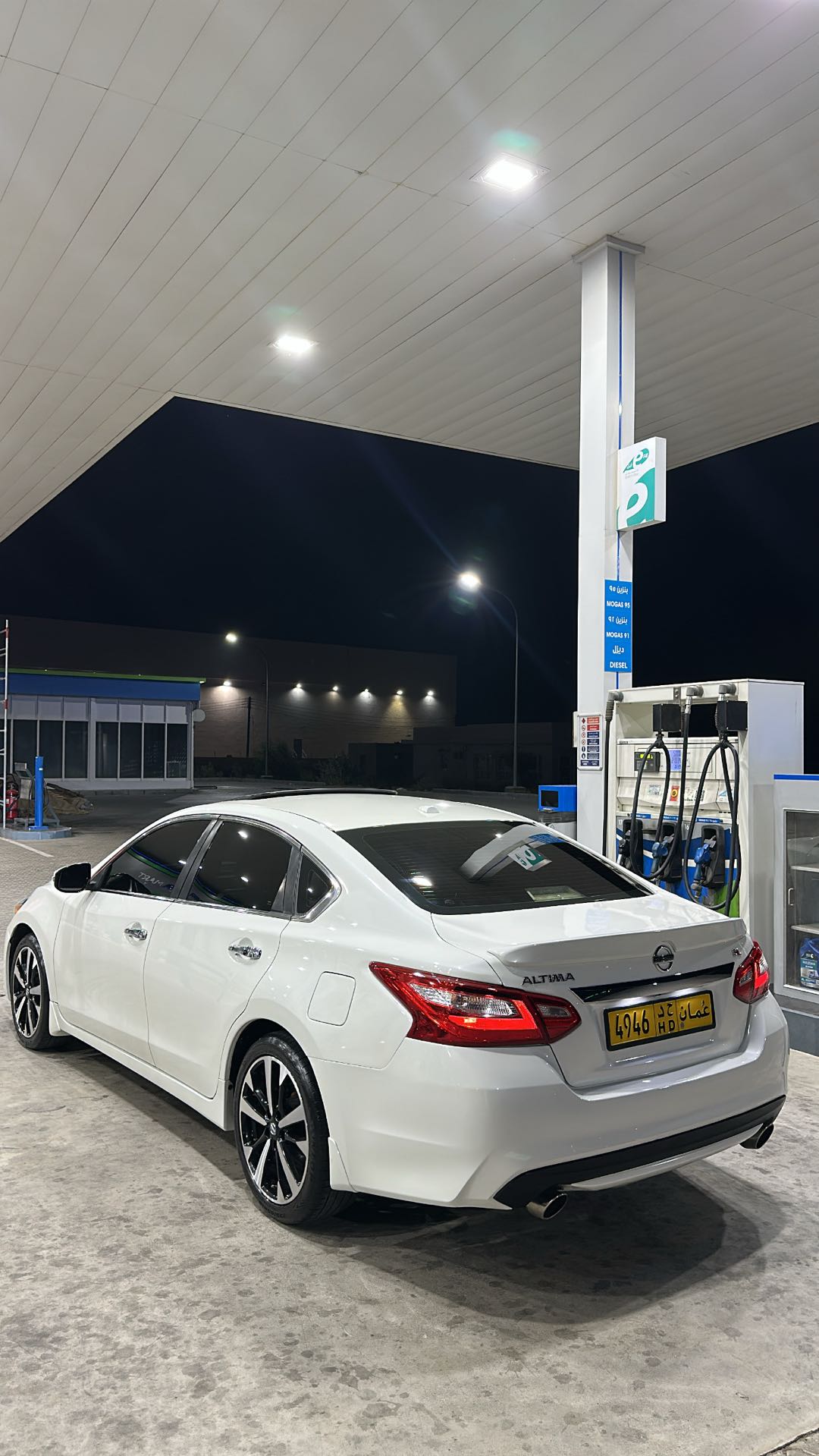Car Image 2016 NISSAN ALTIMA SL