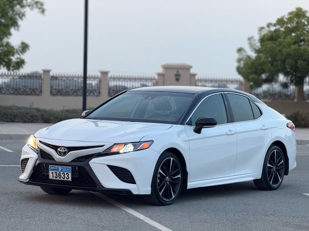 Car Image 2020 TOYOTA CAMRY SE