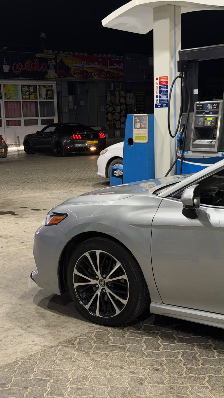 Car Image 2018 TOYOTA CAMRY SE