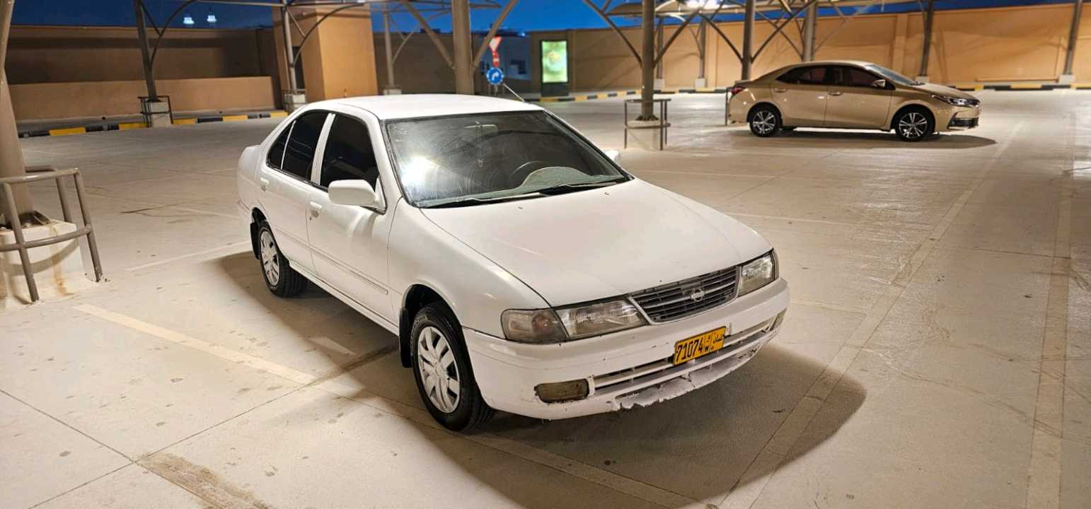 Car Image 1998 NISSAN SUNNY 