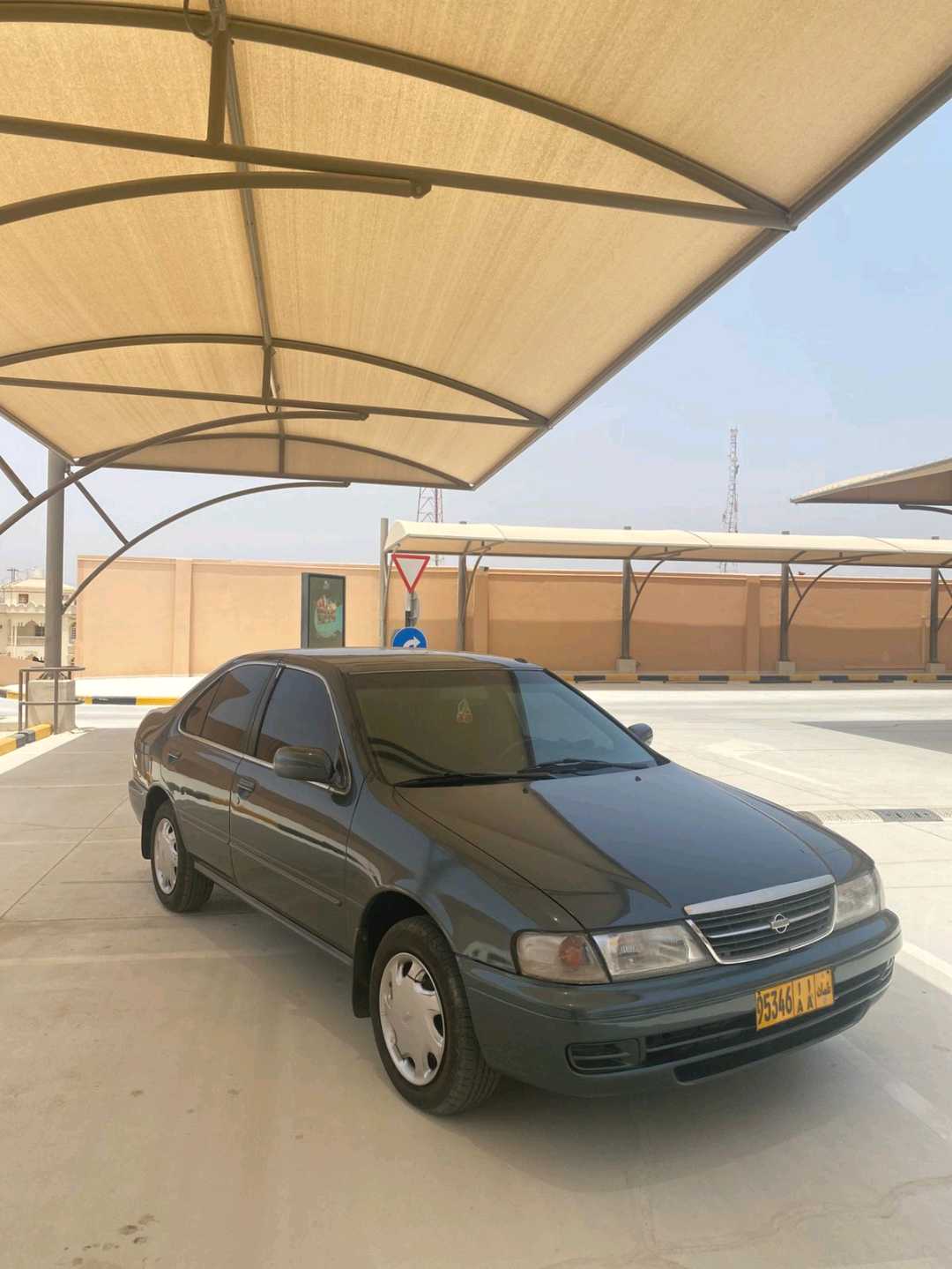 Car Image 1998 NISSAN SUNNY 
