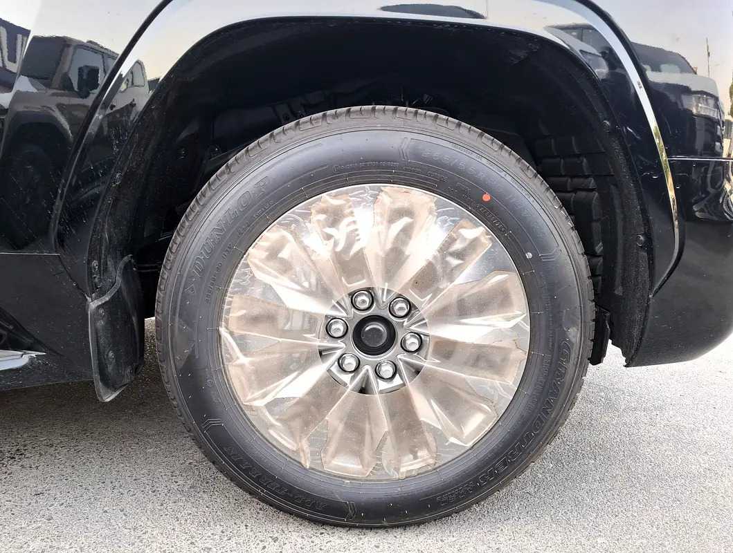 Car Image 2026 TOYOTA LAND CRUISER GX.R