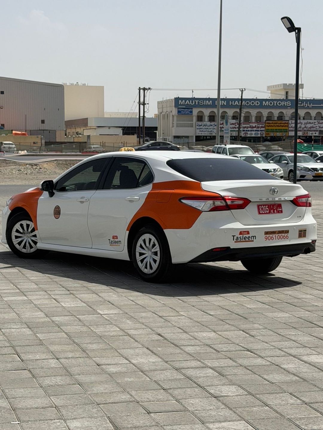 Car Image 2019 TOYOTA CAMRY LE