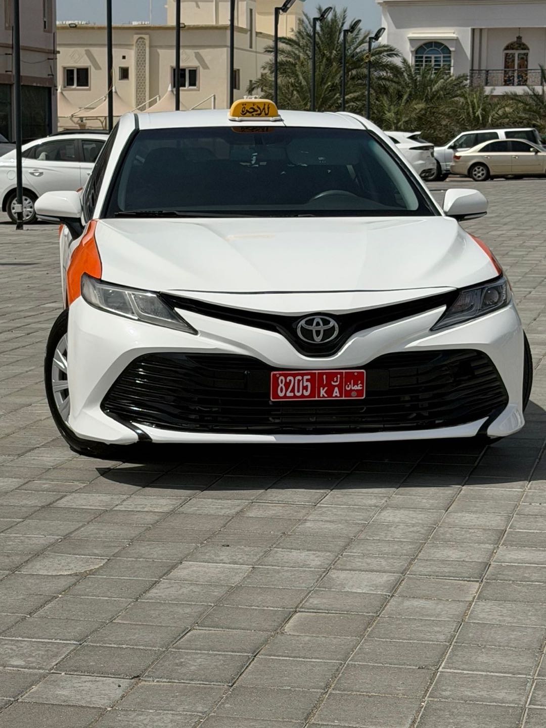 Car Image 2019 TOYOTA CAMRY LE