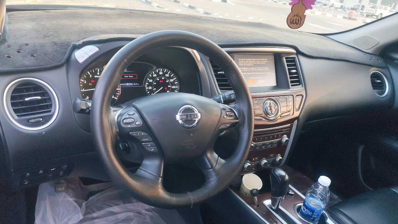 Car Image 2017 NISSAN PATHFINDER PLATINUM