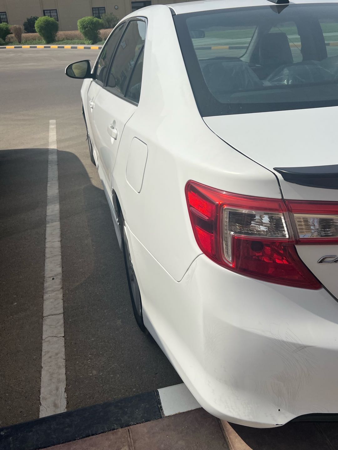 Car Image 2012 TOYOTA CAMRY SE