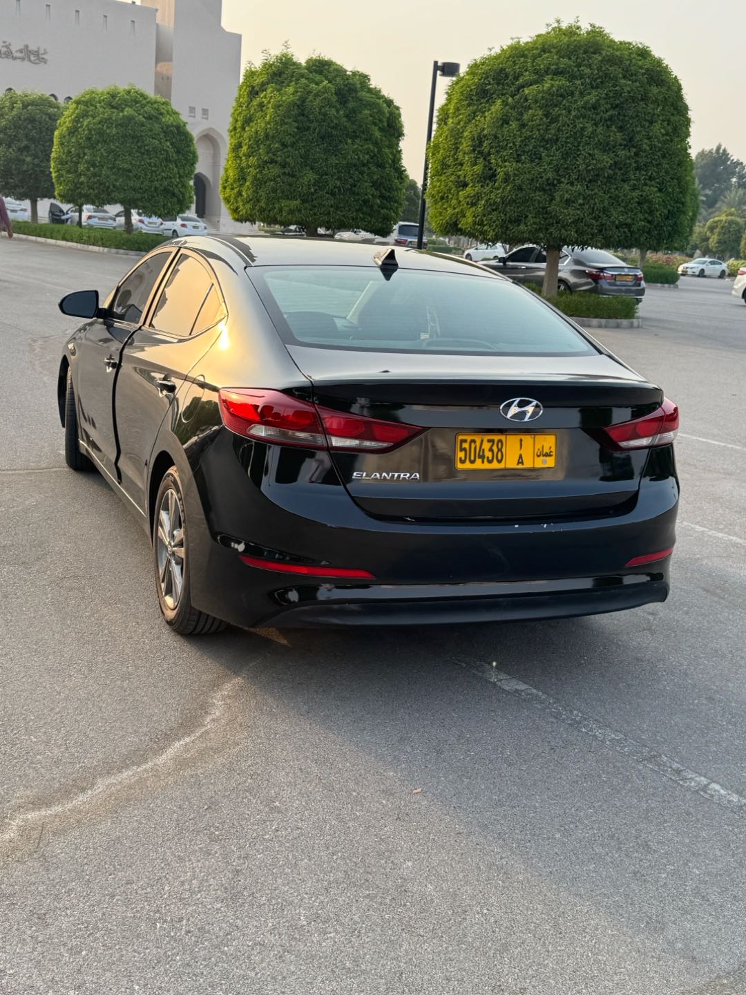 Car Image 2018 HYUNDAI ELANTRA SE