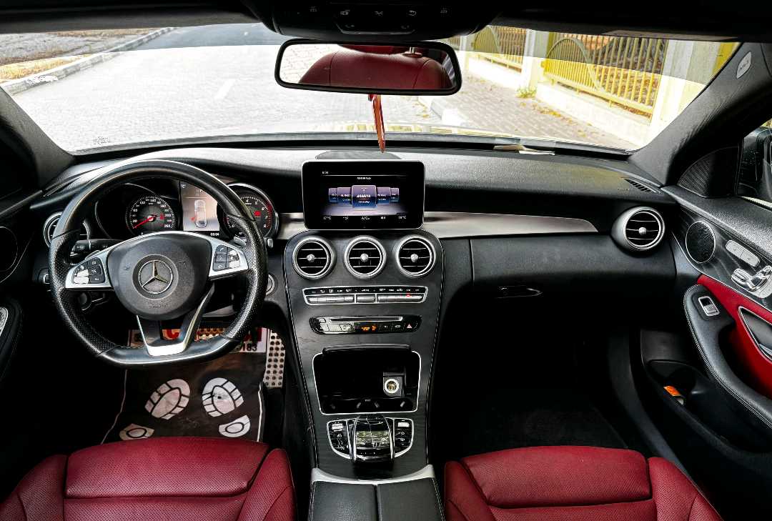 Car Image 2018 MERCEDES C Class 200