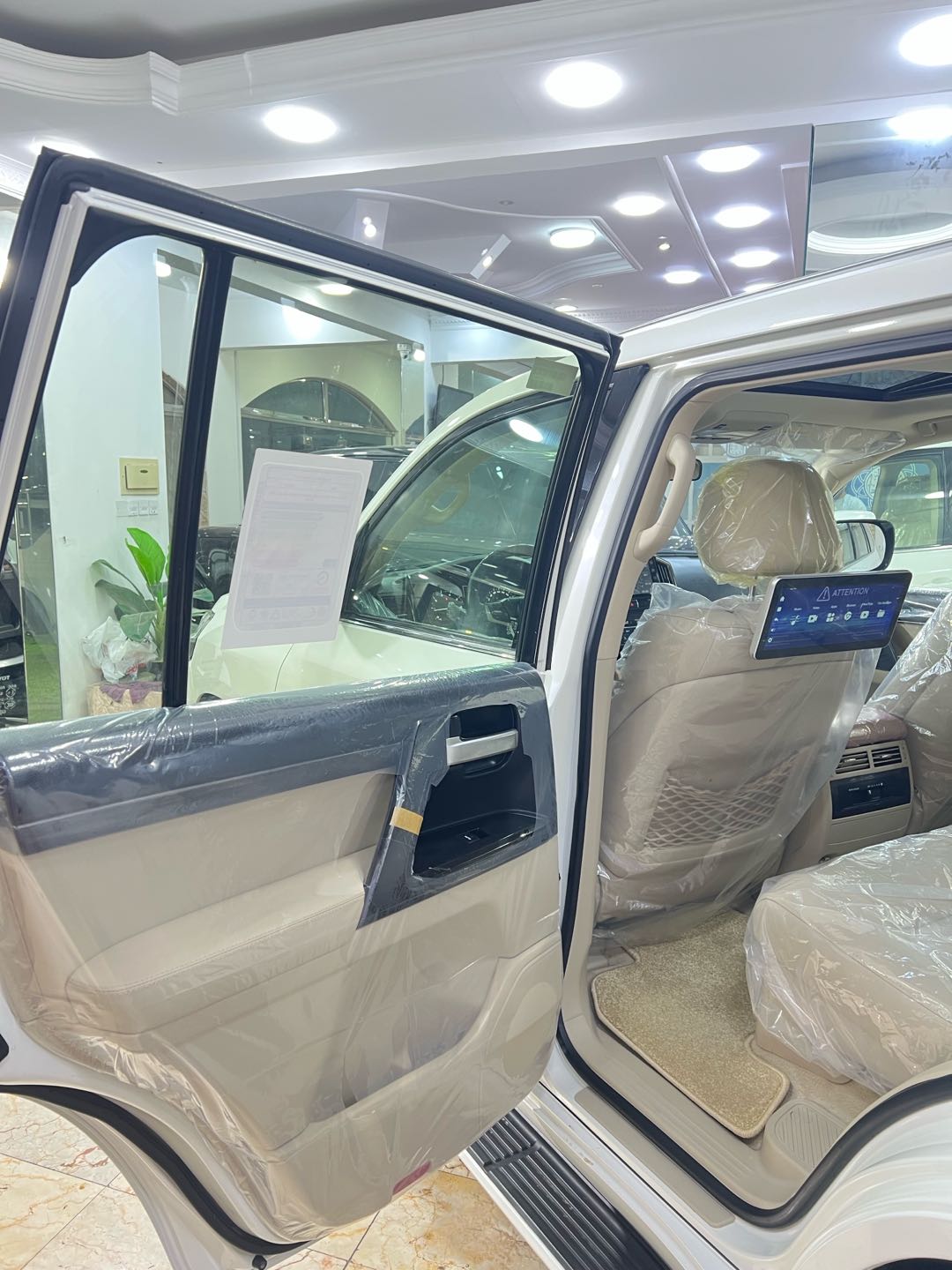 Car Image 2020 TOYOTA LAND CRUISER GX.R