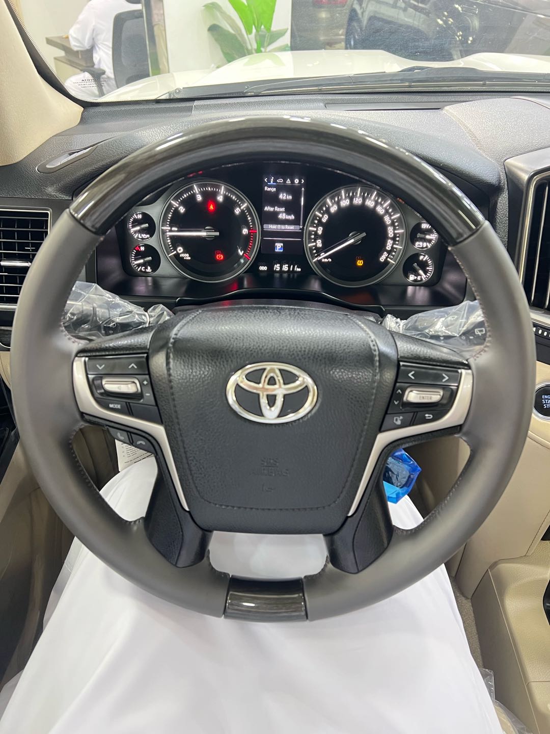 Car Image 2020 TOYOTA LAND CRUISER GX.R