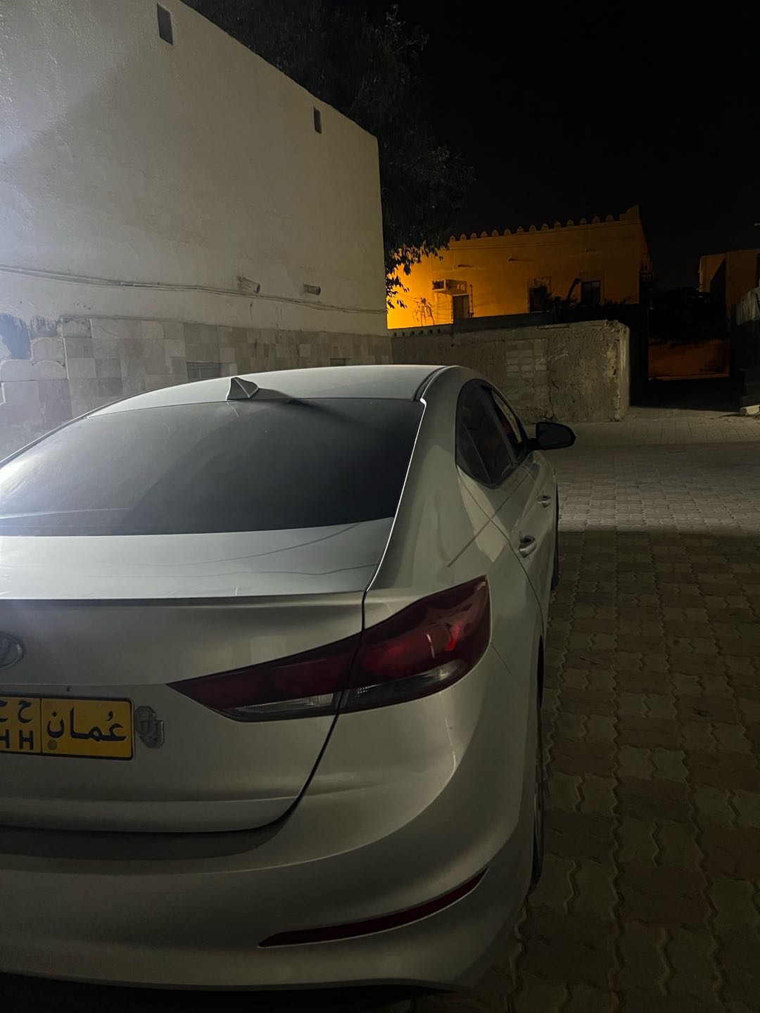 Car Image 2018 HYUNDAI ELANTRA SE