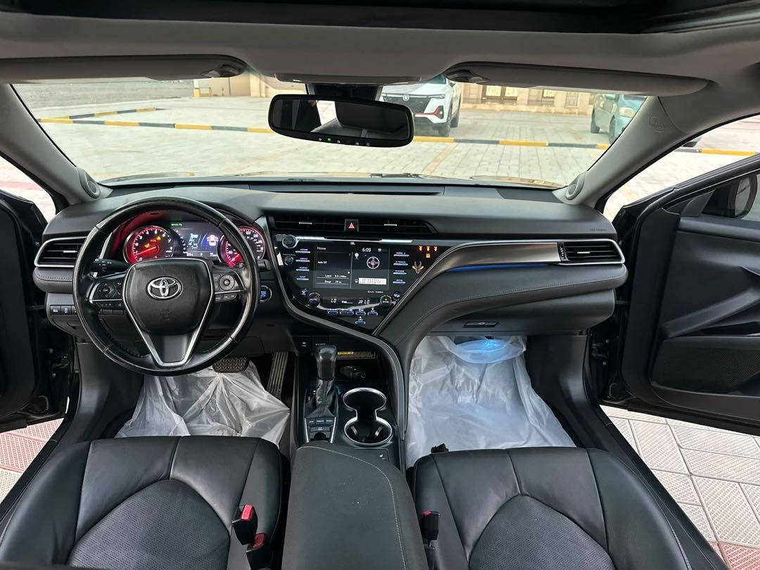 Car Image 2019 TOYOTA CAMRY XSE