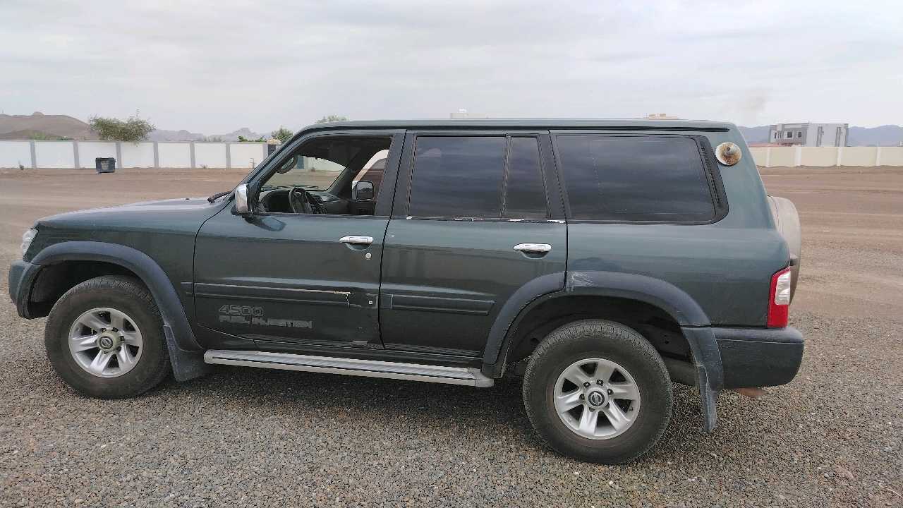 Car Image 1999 NISSAN SAFARI 