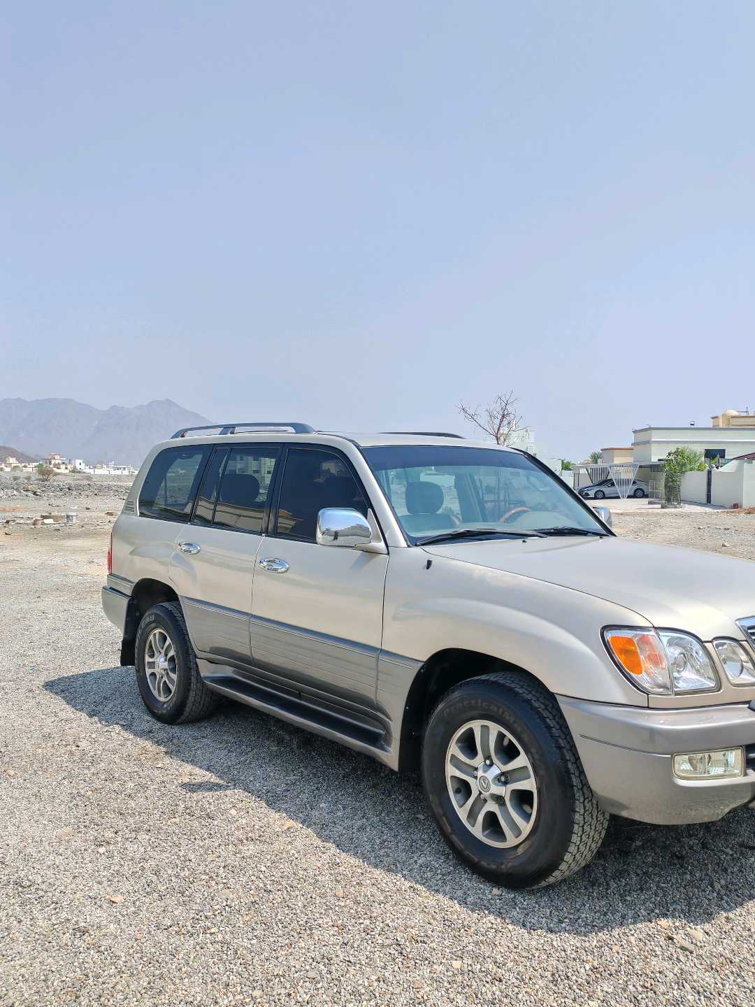 Car Image 1999 LEXUS LX 470